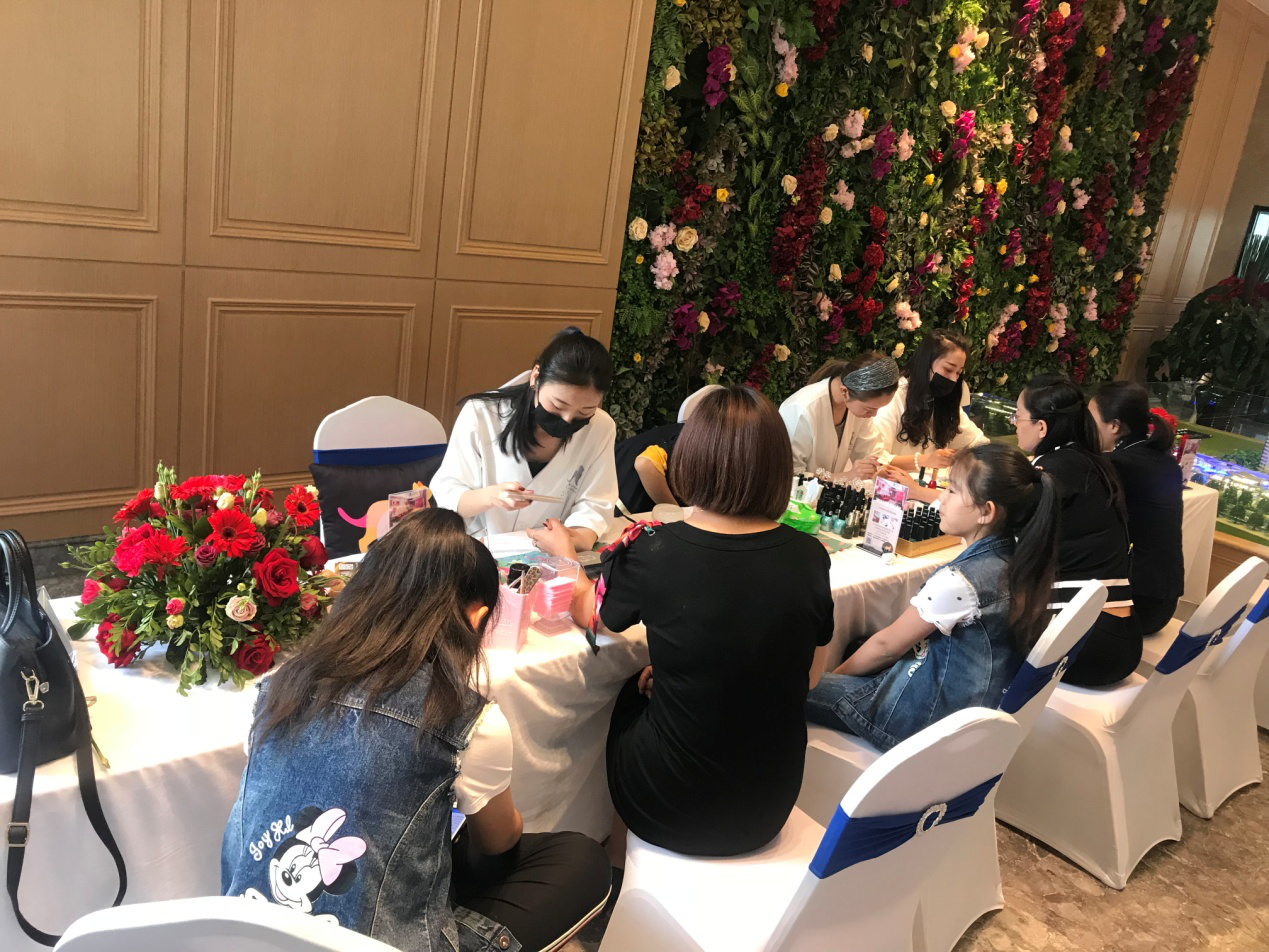 千言萬語，不如傾心陪伴  ——百酈灣項目感恩母親節(jié)活動