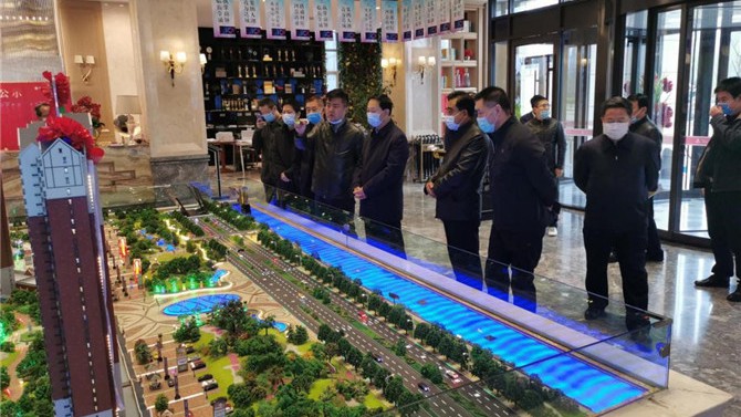 市、區(qū)領(lǐng)導(dǎo)蒞臨百酈灣視察項目小學(xué)建設(shè)情況