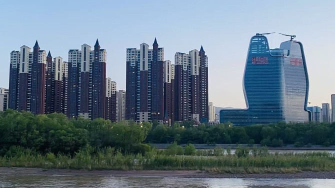 甘肅建總置業(yè)與光大集團招商對接  共謀百酈灣商業(yè)發(fā)展新篇章