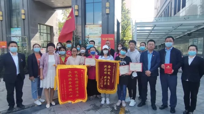 “疫”往情深，感謝有“您”——物業(yè)公司黨支部聯(lián)合段家灘西社區(qū)開展抗擊疫情志愿者表彰座談主題黨日活動(dòng)